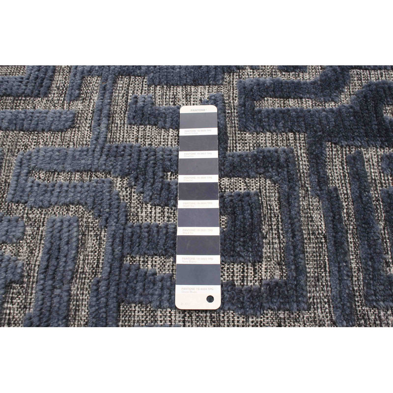 Tapis bleu marine Tangier 2 pi 10 po x 5 pi 1 po
