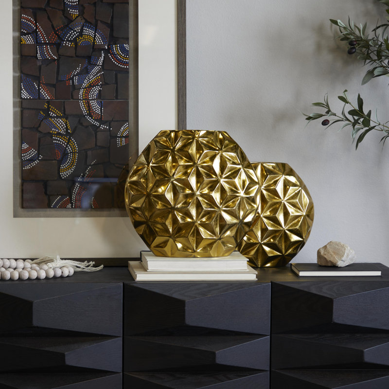 Vase en aluminium, H 12,9 po x l 13,85 po x P 4,55 po, Or