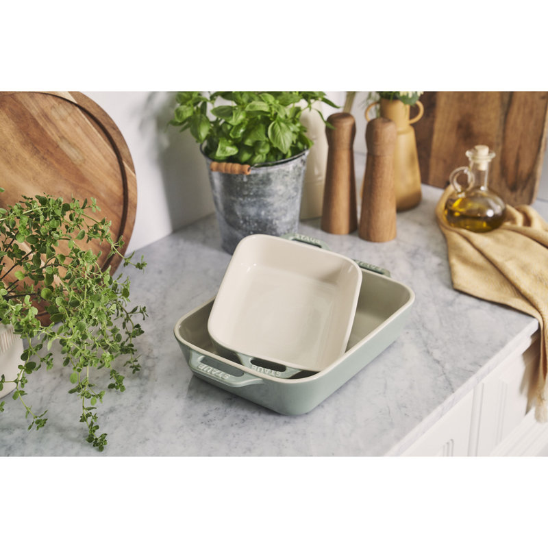 Ensemble de plats de cuisson rectangulaires en eucalyptus Staub