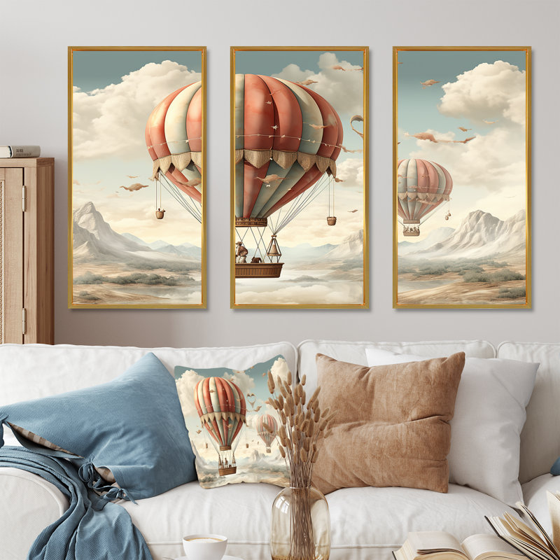 «A Playful Hot Air Balloon Bliss II» - ensemble d'art mural à montgolfière, H 32 po x l 48 po x P 1 po, Cadre flottant doré