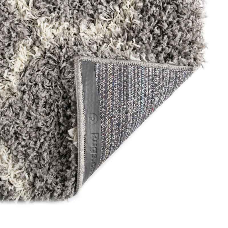Tapis rouge à longs poils Ruby Trellis Red Barrel Studio®, Carré 7 pi 10 po