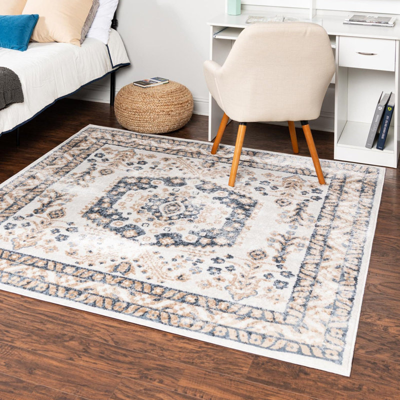 Bracamonte Oriental Indoor Rug, Square 5'4"