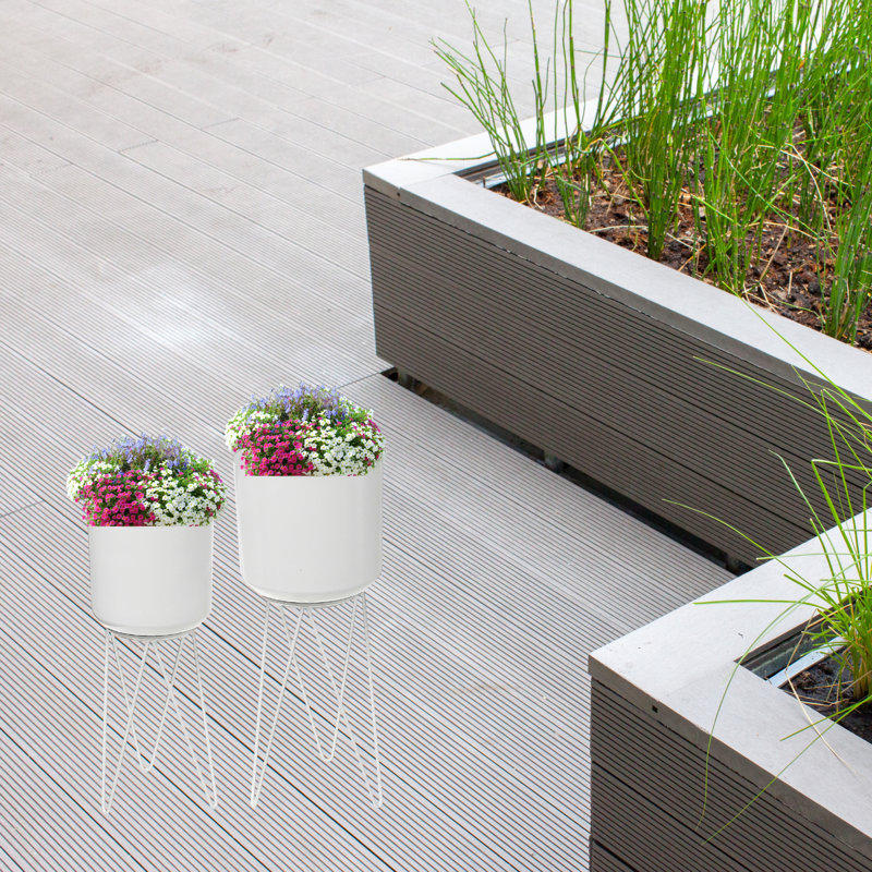 Metal Pot Planter, White
