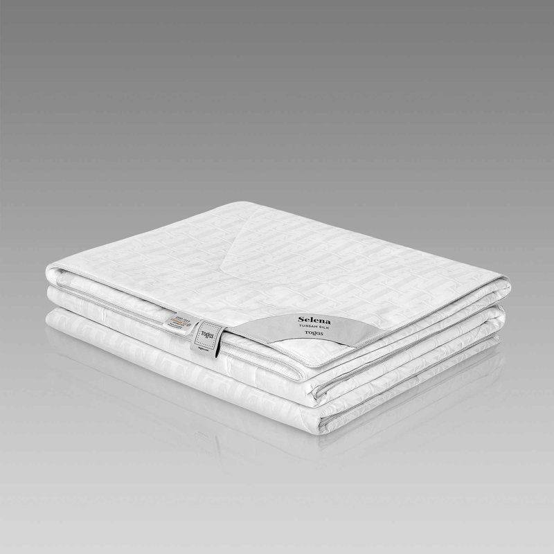 Selena Silk All Season Down Alternative Comforter, Full/Double