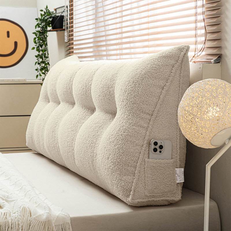 Coussin de tête de lit triangulaire, Crème, crème, H 19,7 po x l 59 po