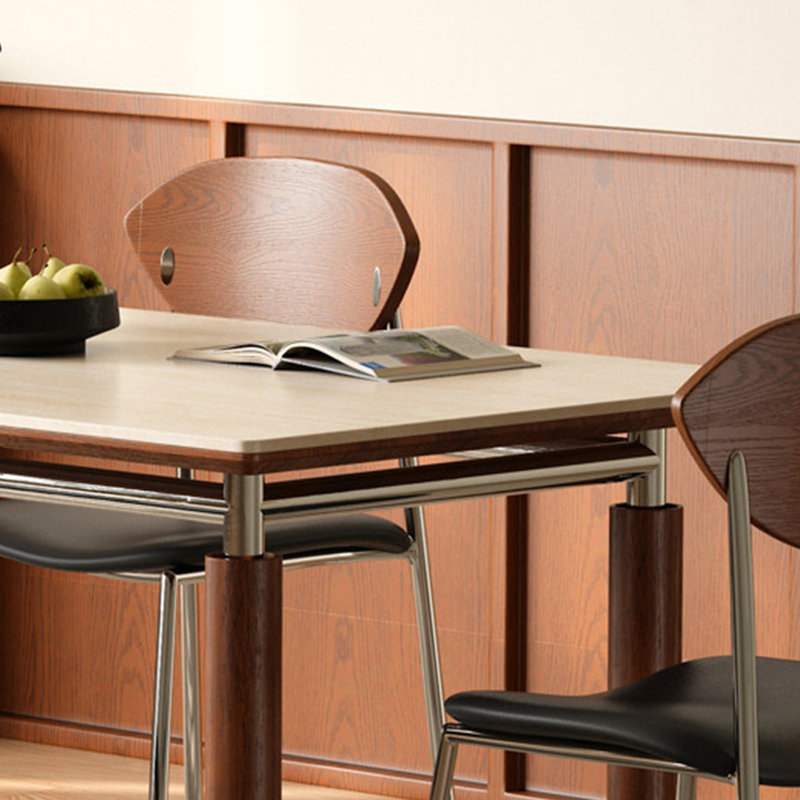 Élégante et belle table de salle à manger, H 29,52 po x l 62,99 po x P 31,49 po, 5 pièces: table, 4 chaises