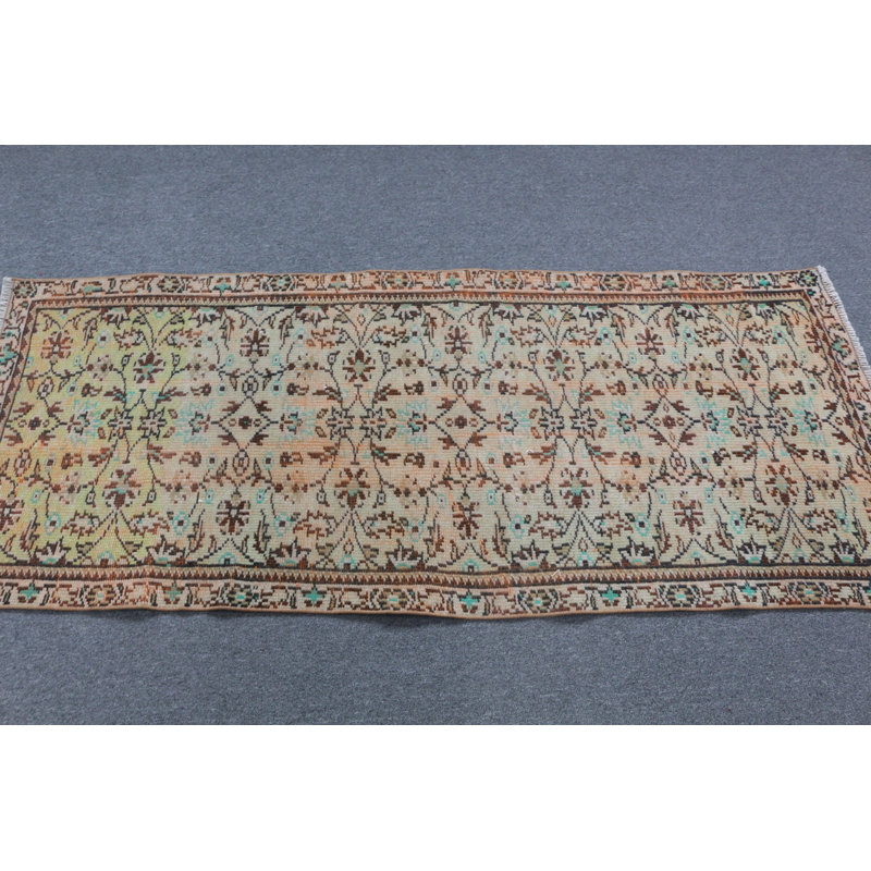 Tapis Oushak antique tissé à la main avec de la laine turque, parfait pour l'entrée ou le salon en beige