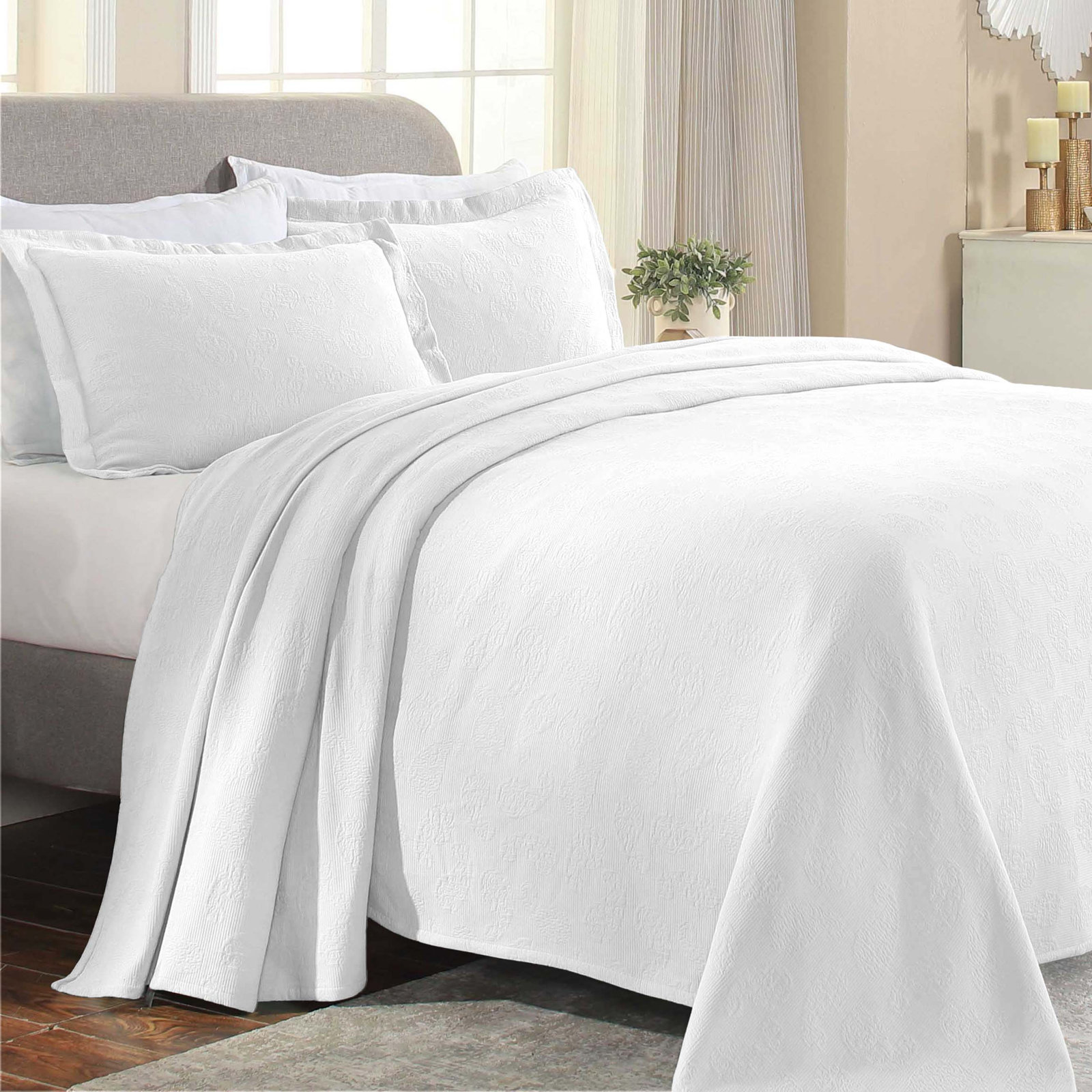 Aldin 100% Cotton All Season Bedspread Set, King Coverlet + 2 Standard Shams, White