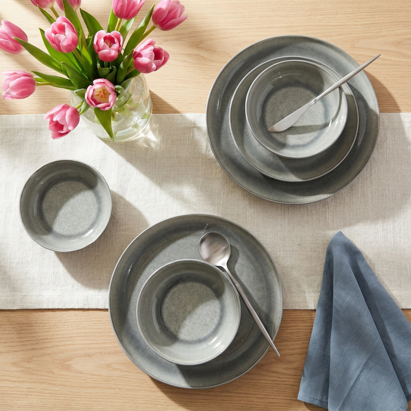 Asher Stoneware Dinnerware Set - Service for 4, Gray