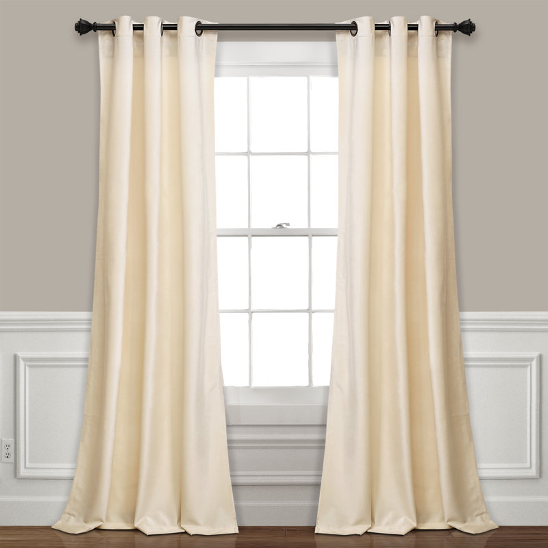 Paire de rideaux isolants Prima Velvet, l 38 po x L 84 po, Ivoire