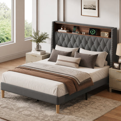 Tête de lit double capitonnée à oreilles, lit plateforme en velours capitonné avec station de charge, support robuste en lattes de bois et de métal