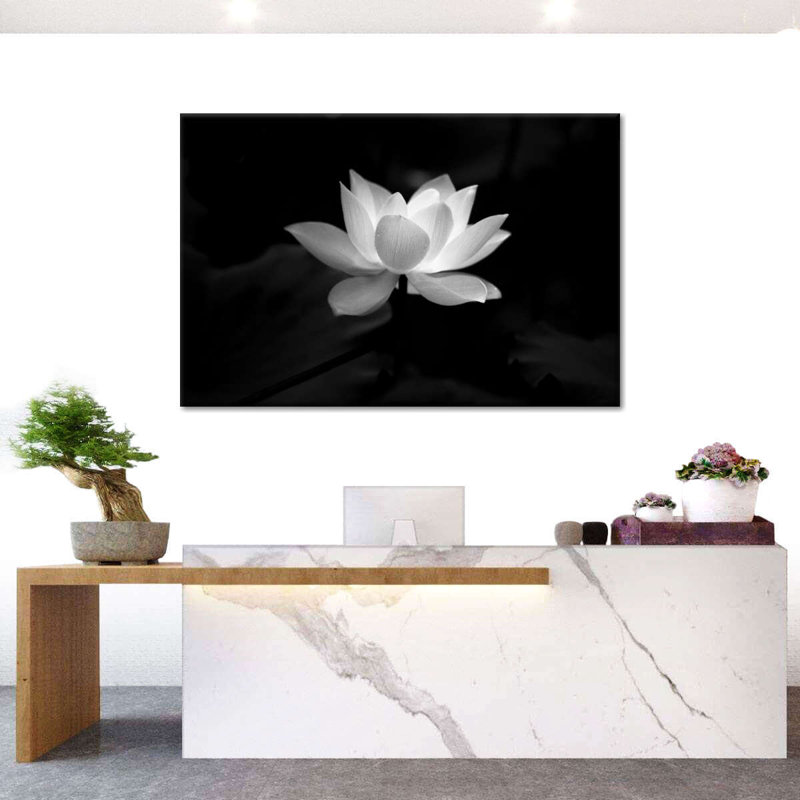 Fleur de lotus, impression monochrome sur toile, H 8 po x l 12 po x P 1 po
