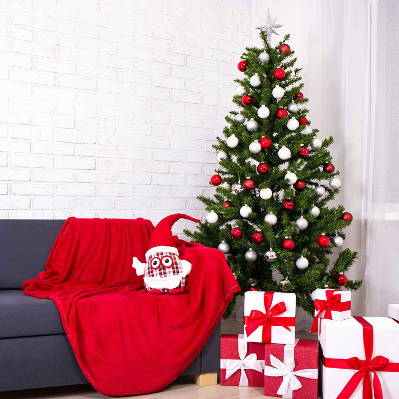 Anjalee 6' H Artificial Christmas Tree