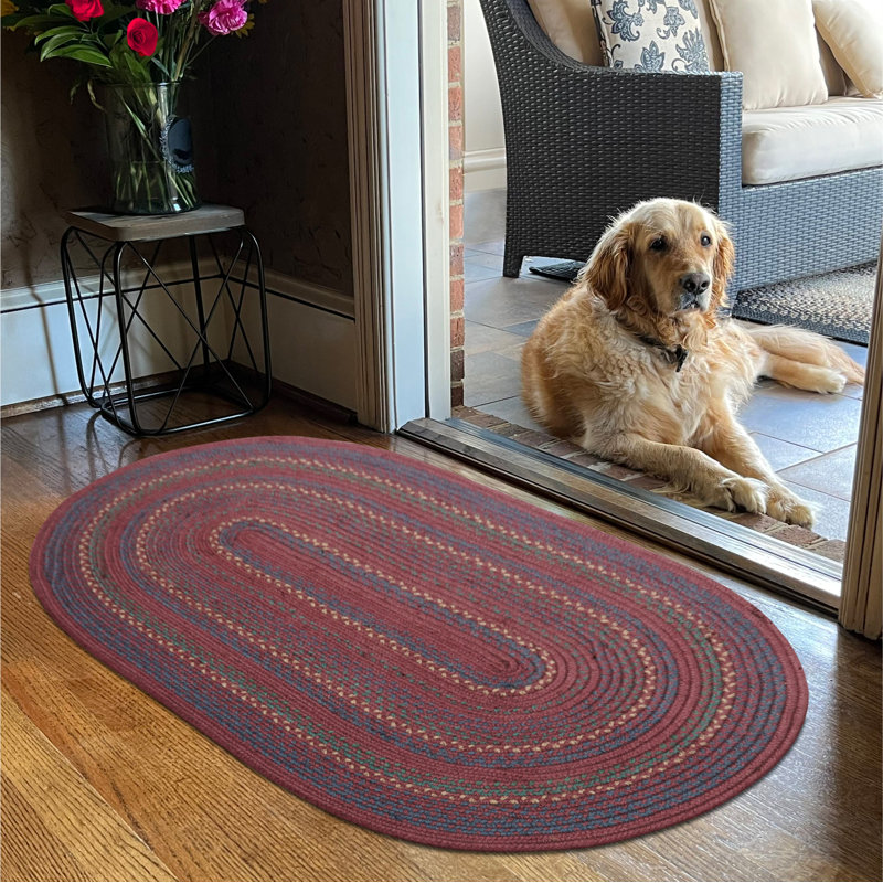 Tapis réversible bourgogne / bleu / crème Jamestown, Ovale 2 pi 3 po x 3 pi 9 po
