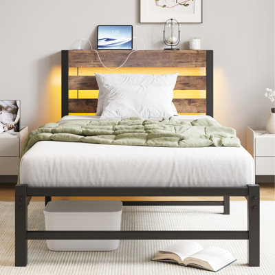 Cadre de lit simple robuste, tête de lit, surface de chargement, lumières à DEL, sommier sans lattes, lattes en métal, plateforme de rangement silencieuse et encastrée avec chargement, DEL, très silencieux, fourni
