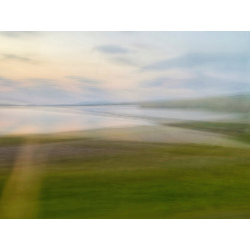 «Bus Window 5» par Harold Davis - Peinture, H 24 po x l 32 po, Toile tendue