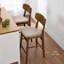 Ensemble de 2 tabourets de bar à hauteur de comptoir Modern Farmhouse avec sièges rembourrés et dossier en bois courbé
