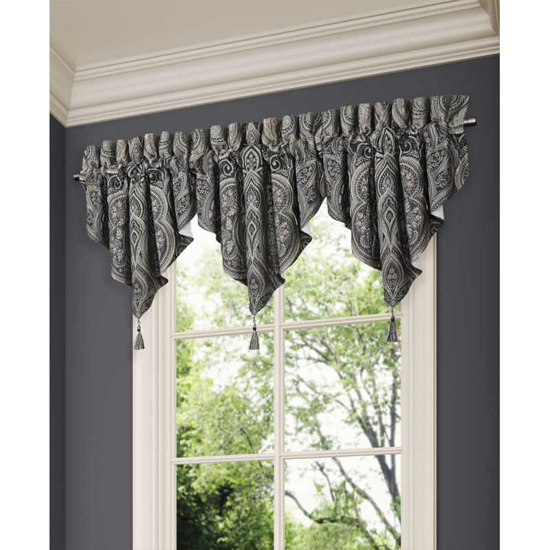 Narrow Calf Black and Gold Damask Tassel Valance