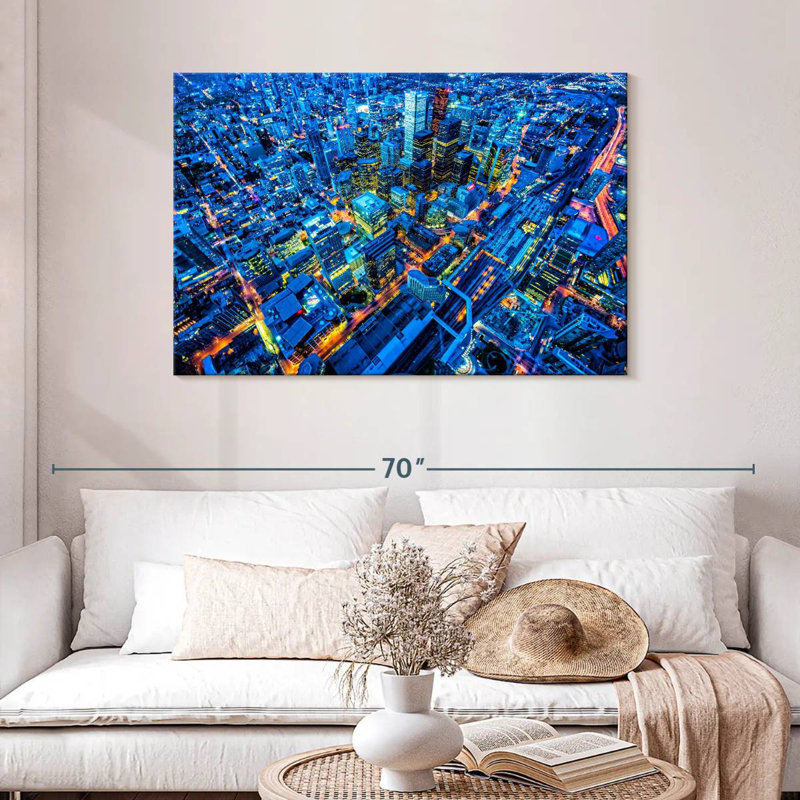 Sireci Bustling Toronto, 30" H x 45" W