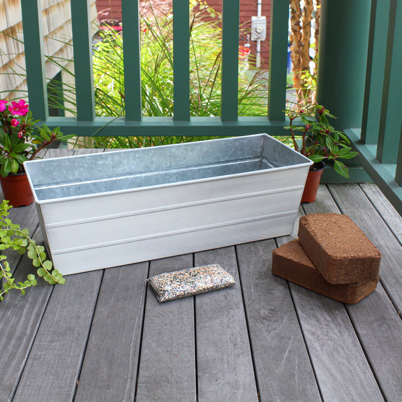Metal Planter Box, Cape Cod White