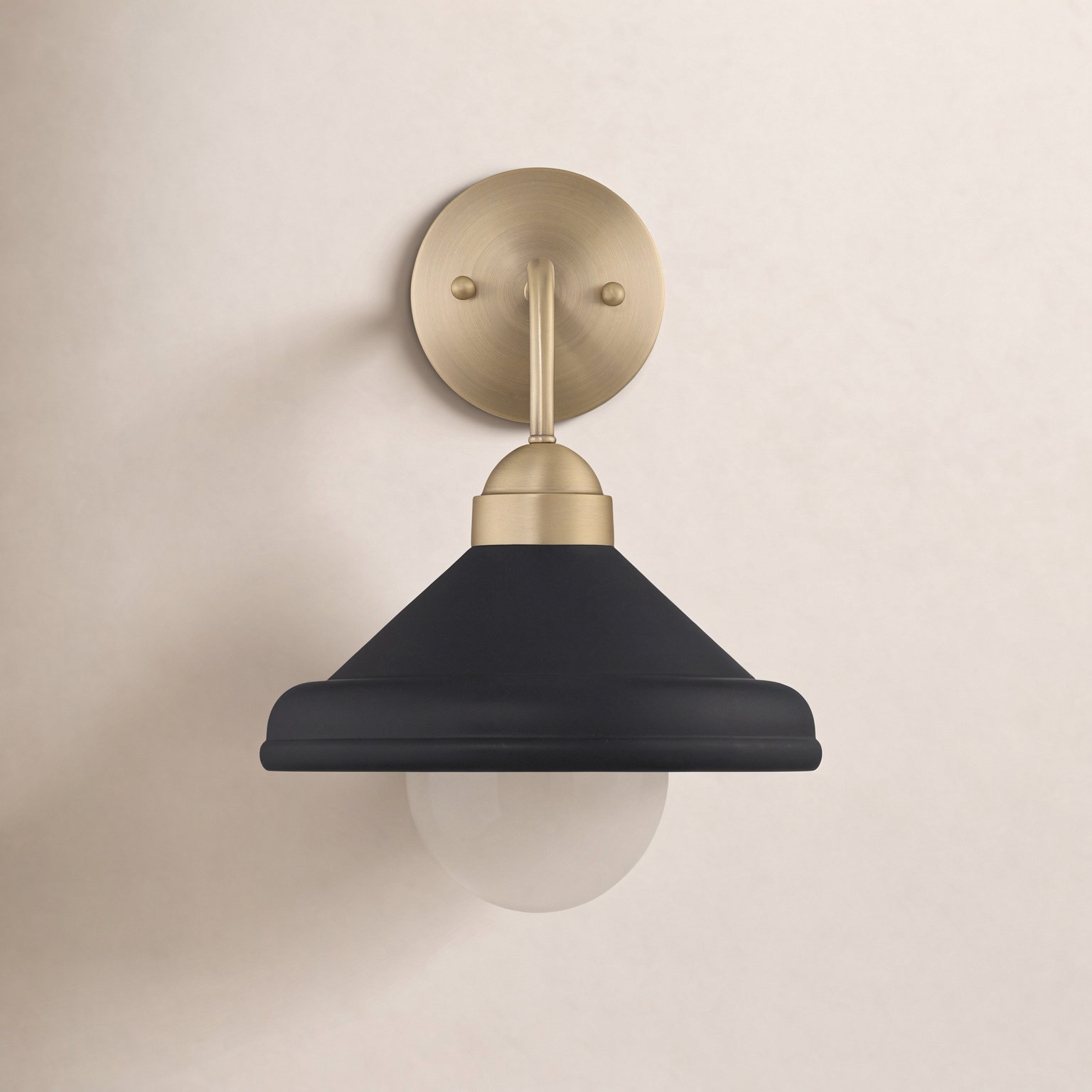 Delilah Single Light Armed Sconce, Black