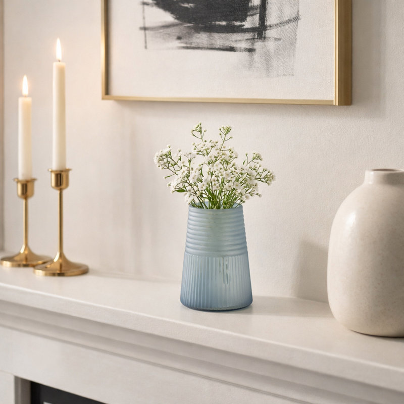 Vase de table moderne en verre avec lignes texturées pour la décoration intérieure - Vase de fleurs élégant et centre de table décoratif grand vase - 7,5 po, bleu