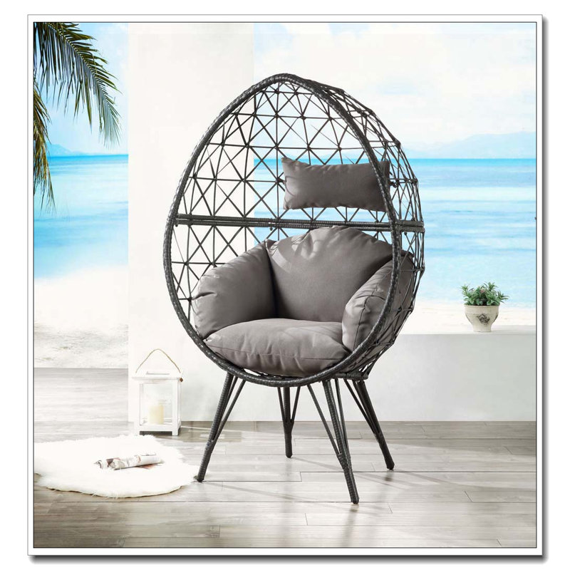 Chaise longue en tissu et osier avec capacité de poids fiable