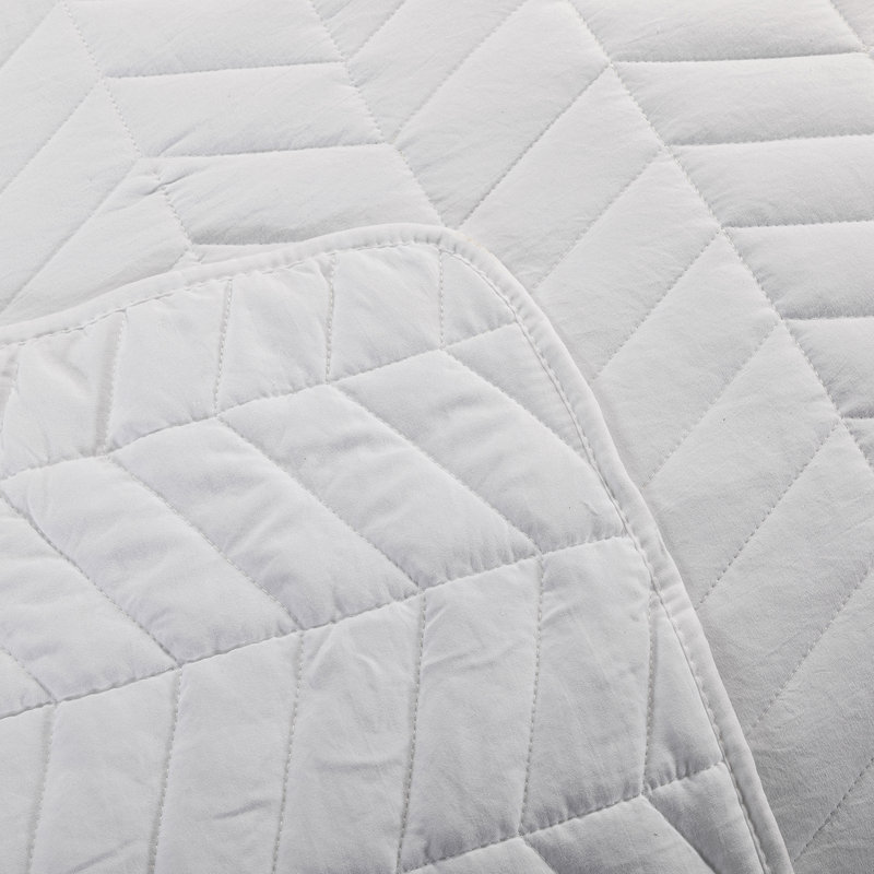 Ensemble de courtepointe en microfibre 4 pièces Nina, Blanc, Courtepointe double / grand et 2 taies décorative