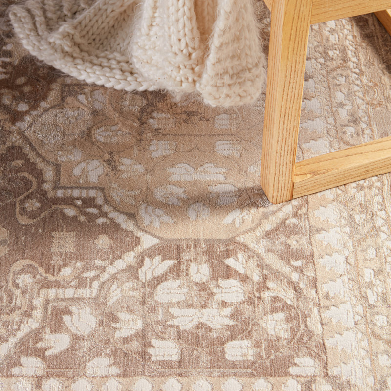 Tapis tissé à la machine Grazio en crème / taupe, Rectangle 5 pi x 7 pi 6 po