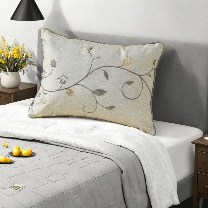 Luxurious 7-piece Bedding Sets, Yellow Polyester, Elegant Bedroom Decor