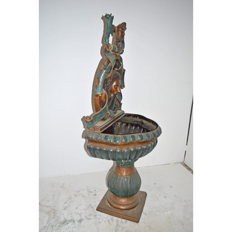 Statue de fontaine murale à tête de lion en bronze - Taille: L 32 po x l 22 po x H 70 po.