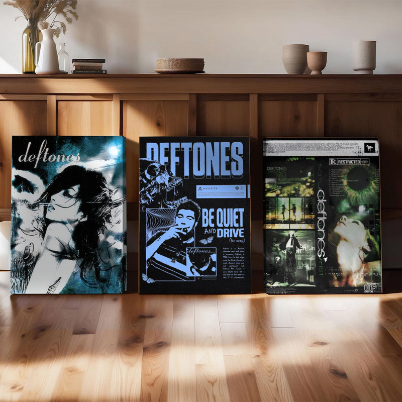 Ensemble de 3 affiches encadrées, reproductions sur toile des pochettes d'albums « Be Quiet and Drive » des Deftones, style rock vintage. Décoration murale idéale pour le salon, la chambre à coucher, le studio de musique ou comme cadeau pour les fans.