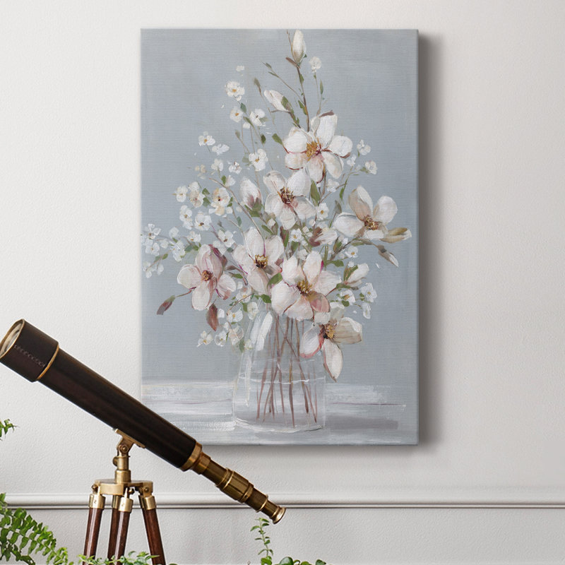 Magnolia Romance - peinture sur toile tendue, H 60 po x l 40 po x P 1 po