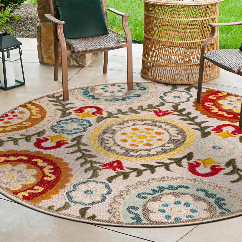Bungalow Rose Oualida Caimin Indoor/Outdoor Area Rug, Round 6'1"