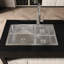 Évier double 32 po x 19 po x 10 po, acier inoxydable satiné, surface teintée, acier S304 simple à installer, coussin insonorisant, option de lavabo polyvalente