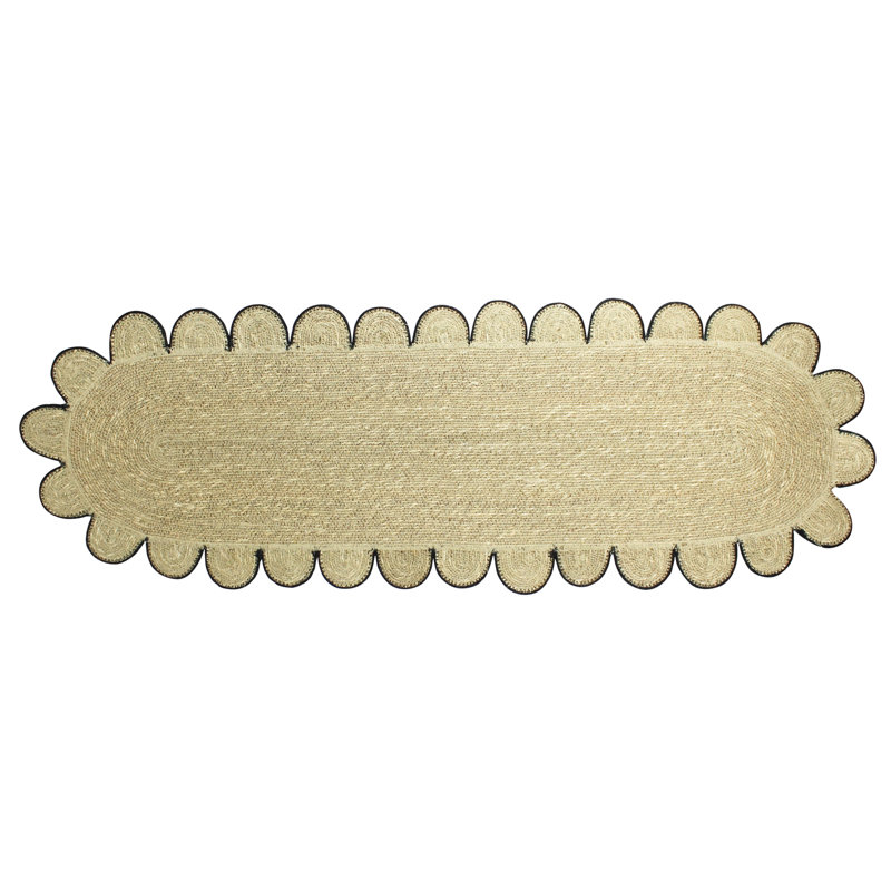Runner, Seagrass, Scalloped Edge