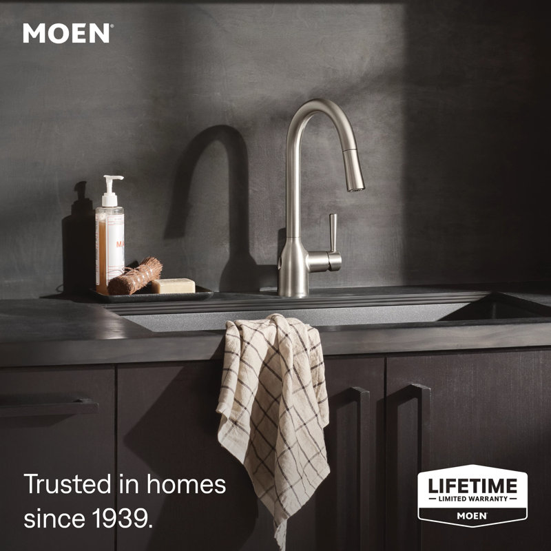 Moen Adler MotionSense Wave Single Handle Pulldown Kitchen Faucet with Power Clean Technology, Spot Resist Stainless