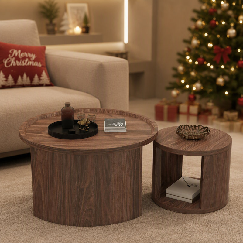 Ensemble de tables basses rondes gigognes avec dessus en bois naturel et conception peu encombrante pour les espaces de vie modernes
