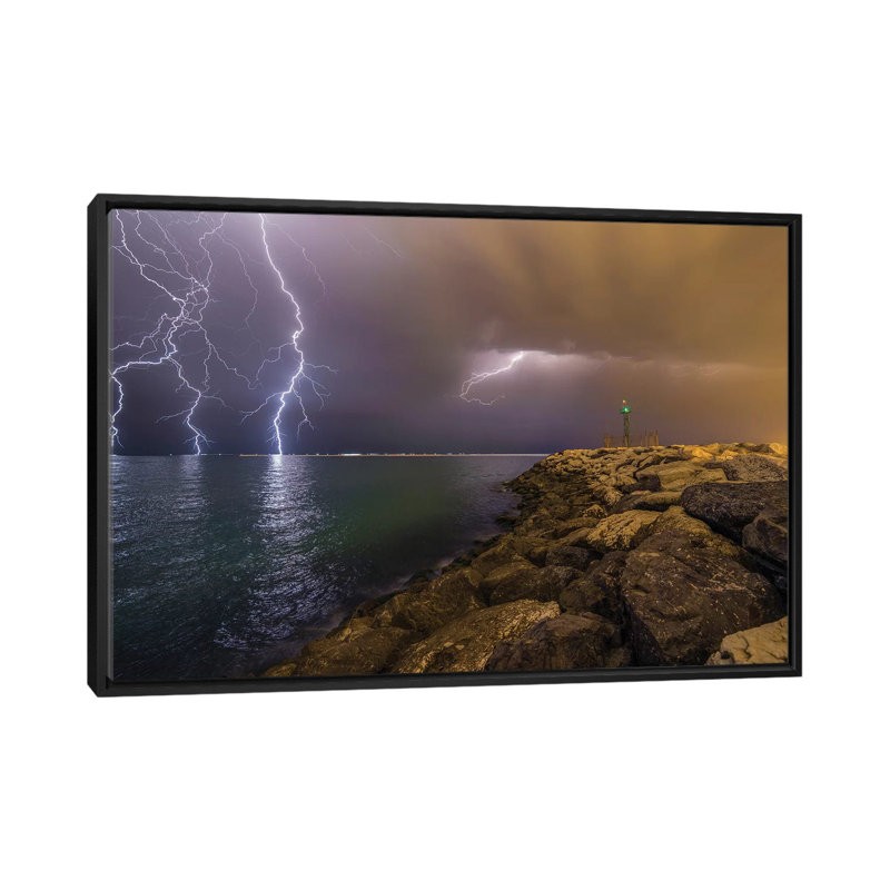 « when lightning strike », reproduction de photo sur toile, H 18 po x l 26 po x P 1,5 po, Toile avec cadre noir, Pas de tapis