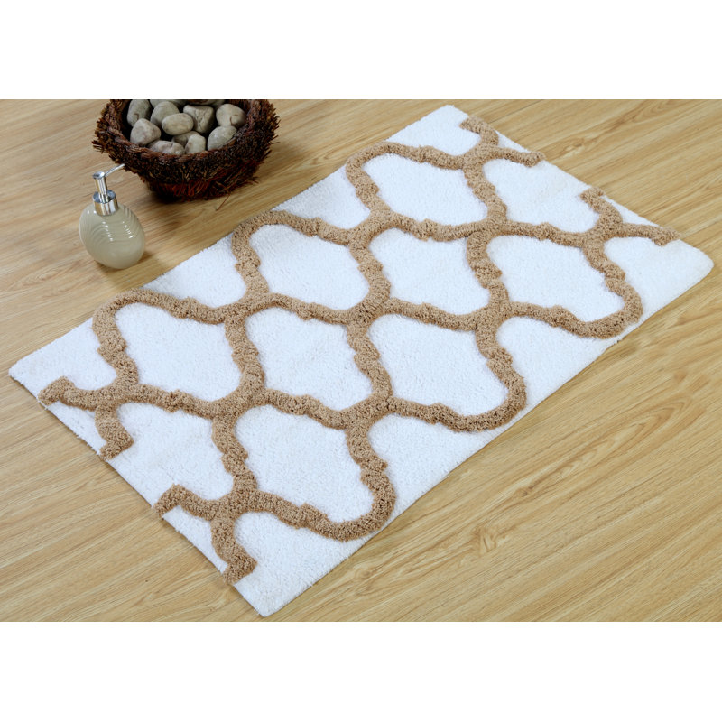 Ivory and Beige Cotton Geometric Pattern Bath Rug Set