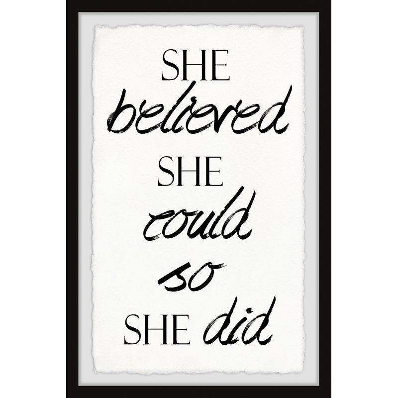 Reproduction d’art textuel sur papier encadrée « She is her be it » par Marmont Hill, H 45 po x l 30 po x P 1,5 po