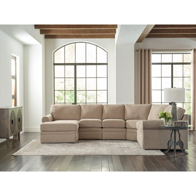 Collins Sectional With Right Side Sitting Chase