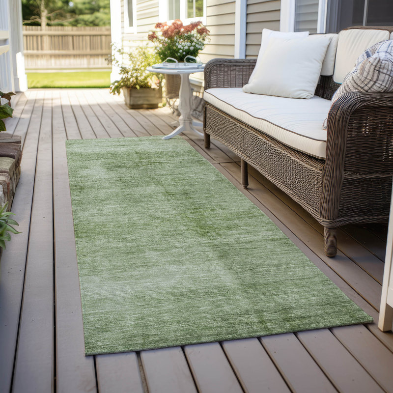 Machine Washable Indoor/Outdoor Xhevrie Aloe Rug, Runner 2'3" x 7'6"