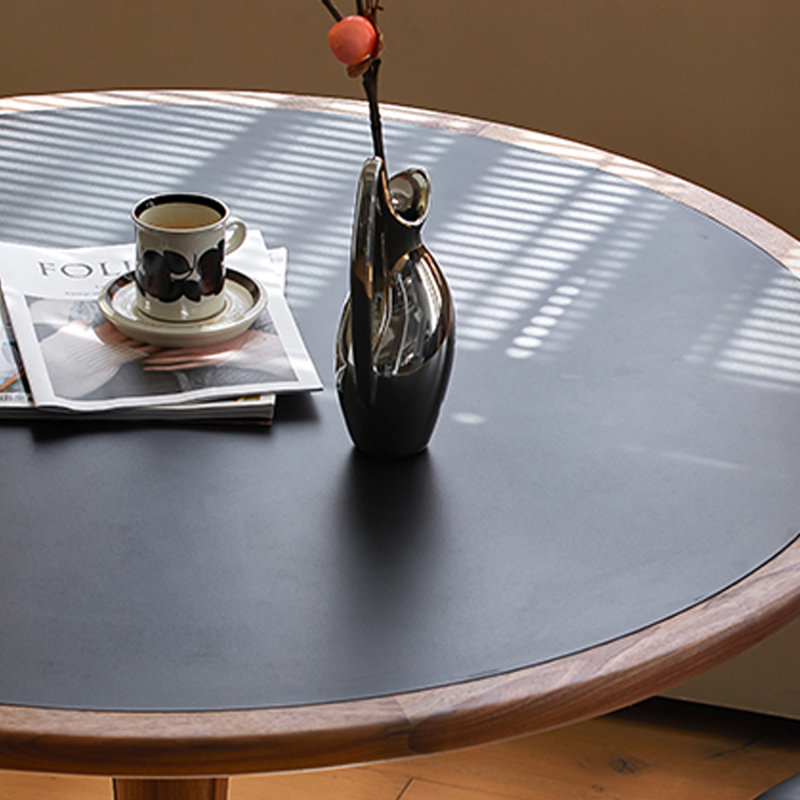 Small apartment simple round dining table
