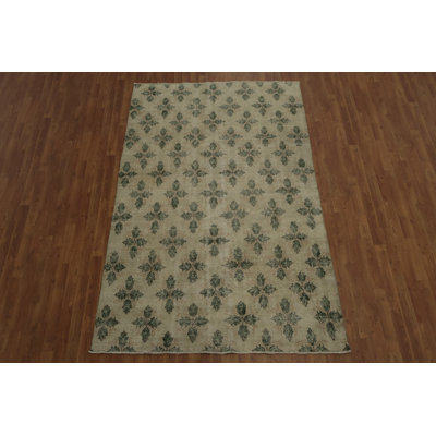 Tapis beige d'inspiration rétro 6 x 9