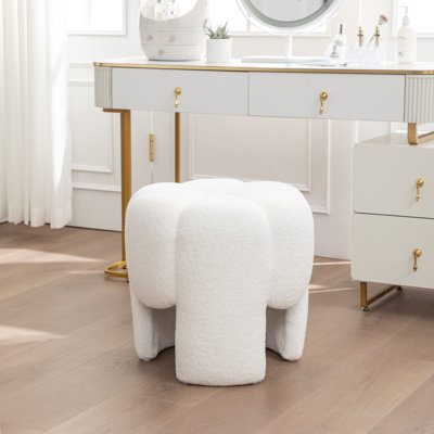 Faux Fur Make-Up Chair