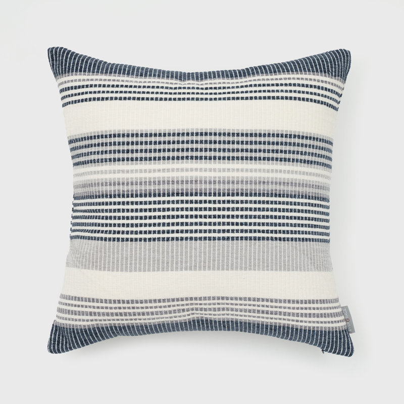 Coussin tissé moderne à rayures - texture douce, motif Freja neutre pour le salon / la chambre à coucher, Indigo humeur