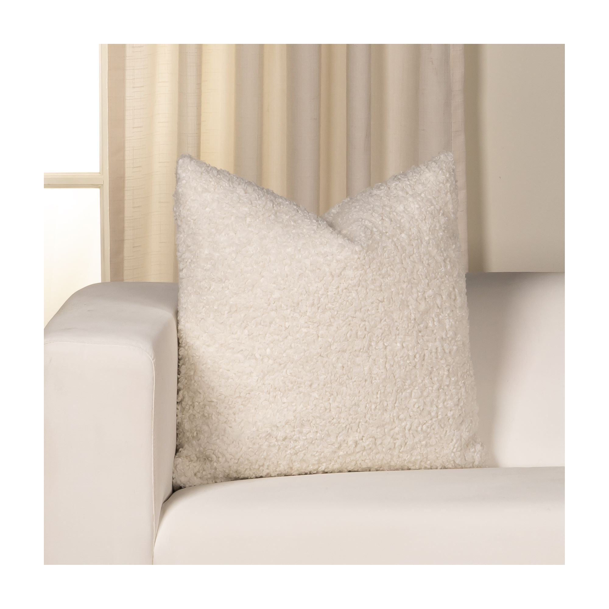 Tiffany Honey 20" x 20" Throw Pillow, Square 20", Ivory, Feather