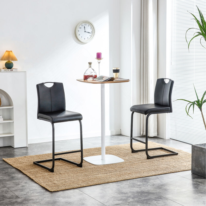 Ensemble de 2 chaises noires en polyuréthane