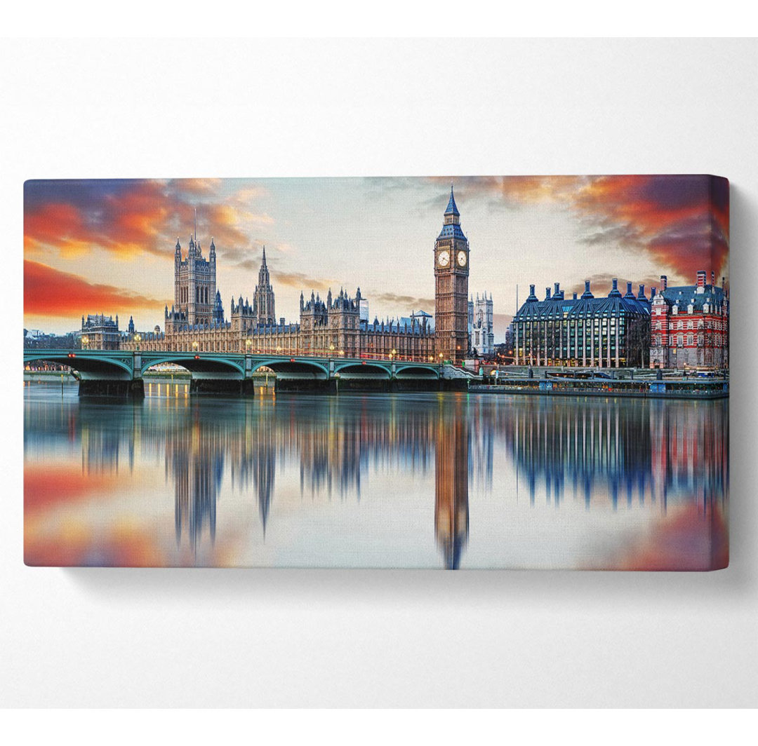 Atemberaubende Reflektionen der Houses Of Parliament Breite Leinwand drucken